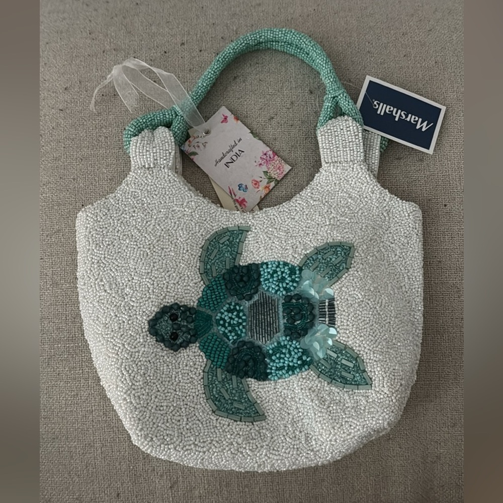 BNWT Viral Beaded Bag - Turtles